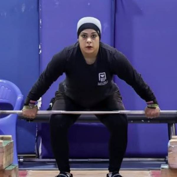 الرحلة لسا مكملة.. سارة سمير تحصد 3 فضيات في بطولة العالم لرفع الأثقال بالنرويج